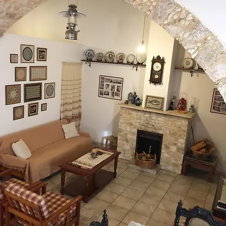 Persephone House Гостевой дом *